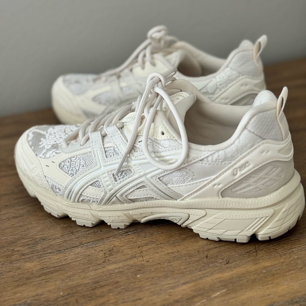 ASICS Gel 1130 NUNOBIKI Lace Cream size 7 NEVER WORN